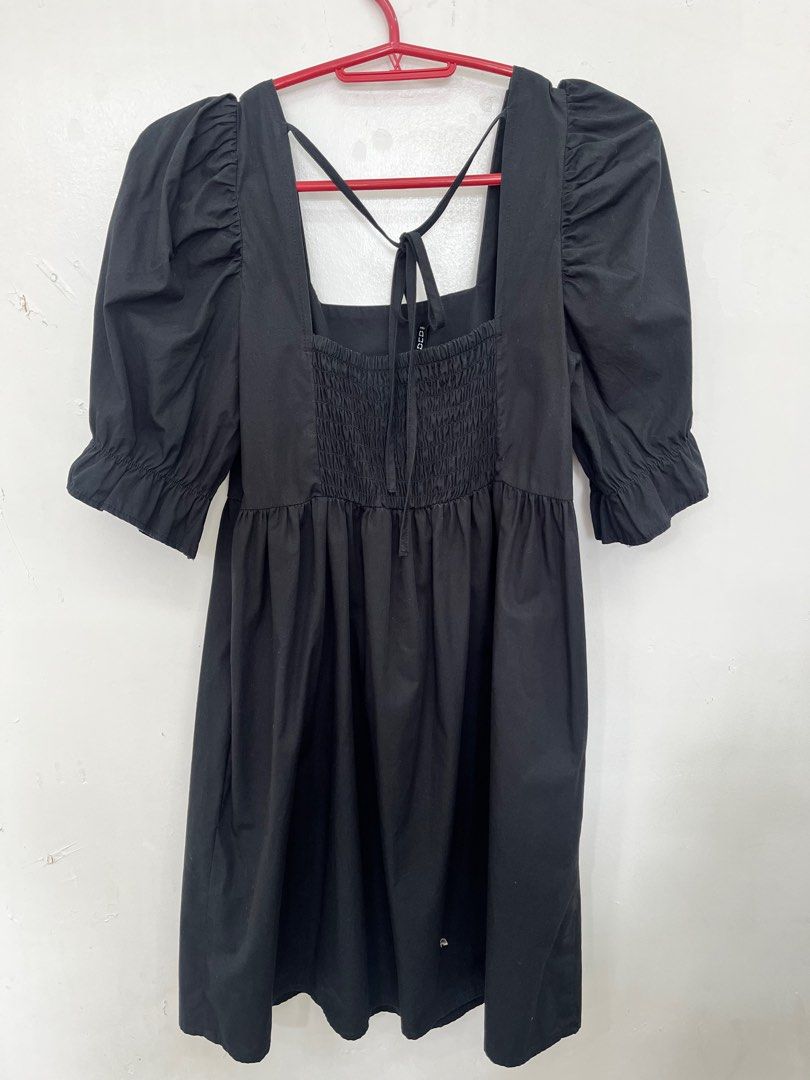 HM black puff sleeves dress (Category: Dresses) located in San Fernando. Submitted by 4ases.declutter (Listing ID 1409466943, Image 3). Description: Small to Semi-medium Nice cotton fabric.