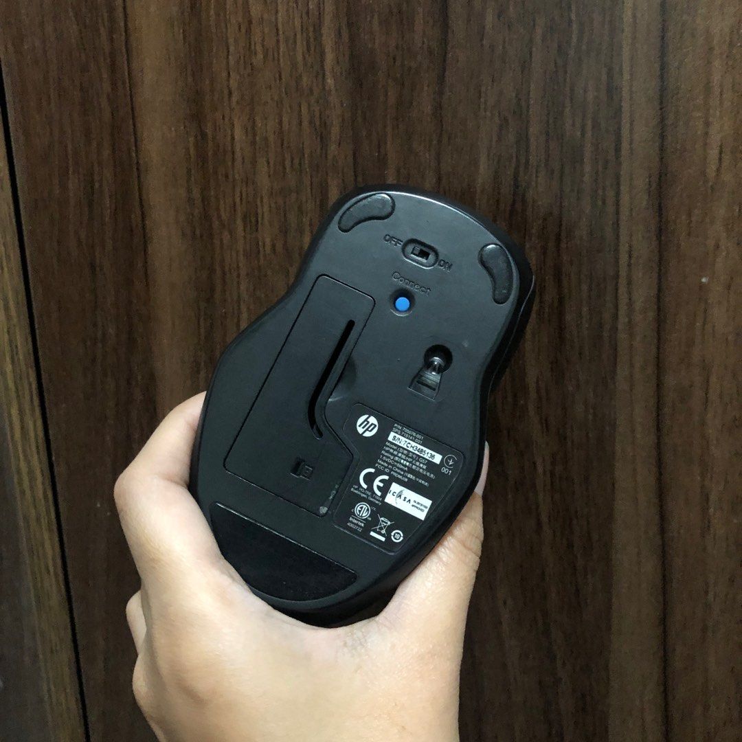 HP Wireless Mouse G57 (Category: Mouse & Mousepads) located in Manila. Submitted by passmystyle (Listing ID 1409585743, Image 3). Description: •Loose na yung head nung usb hence the use of tape •No malfunction.