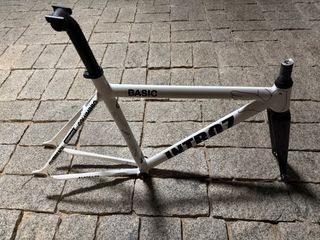 （分類：）位於 。 由 adrian____ 提交（商品編號 1409544671，圖片 1）。簡介： 。