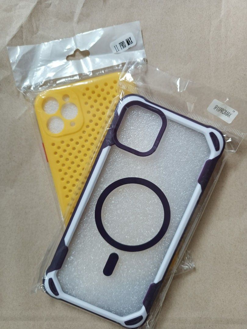 Iphone 11 ProMax Bundle Cases (Category: Cases & Sleeves) located in Abucay. Submitted by abpshop (Listing ID 1409487736, Image 3). Description: brandnew Bundle cases for iphone 11 promax sold as is MOP via: Gcash + SF Courier via: J&T Express.
