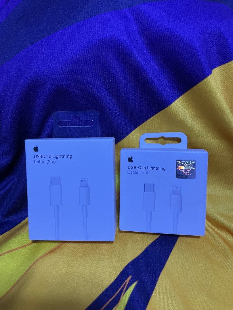 Iphone cord 1M/2M usb-c to lightning (Category: Chargers & Cables) located in Manila. Submitted by mimasour (Listing ID 1409439183, Image 1). Description: .