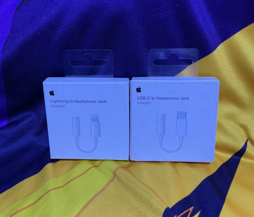 Jack adapter lightning /type c headphones (Category: Headphones & Headsets) located in Manila. Submitted by mimasour (Listing ID 1409438382, Image 1). Description: .