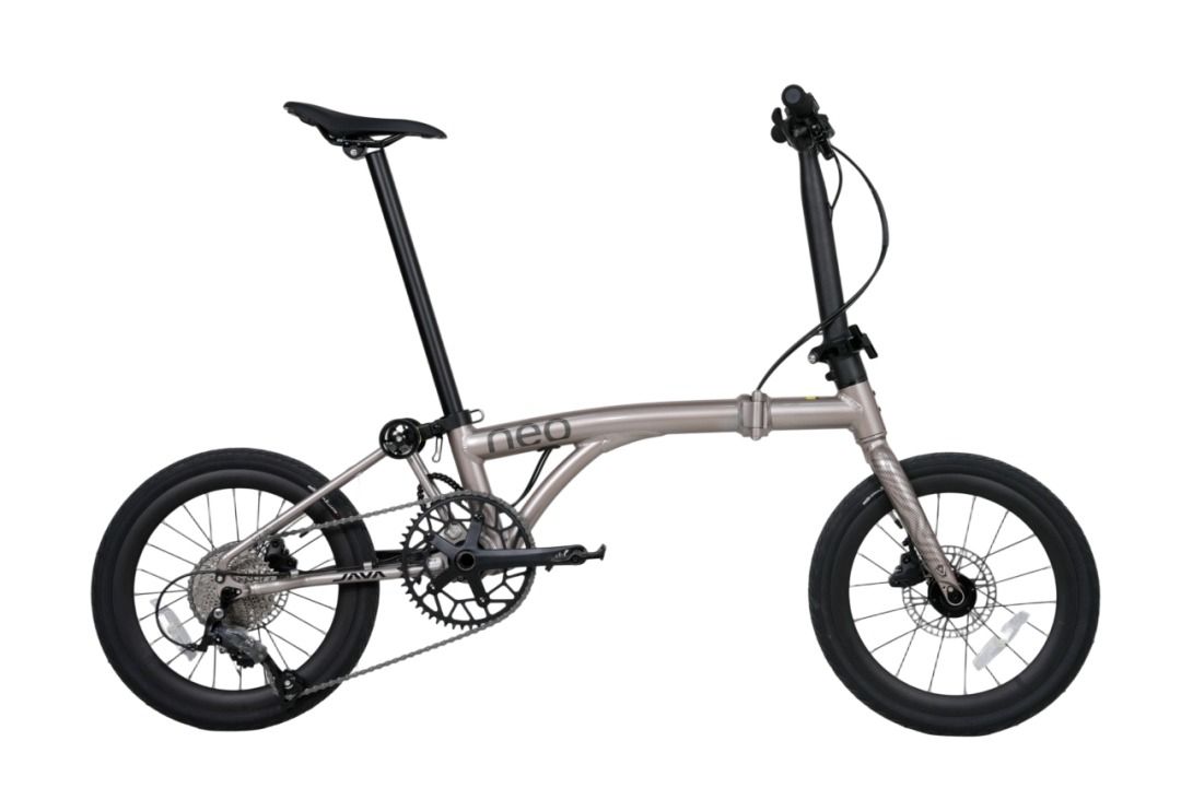 Java Neo Trifold (Category: Bicycles) located in Singapore. Submitted by scootzsg (Listing ID 1408441556, Image 2). Description: Java Neo Trifold Titanium Color ONLY Price: *$499 (brand new unopened box) (With trade in of Java folding bike bought from us Scootz) Price: w/o trade in $630 .