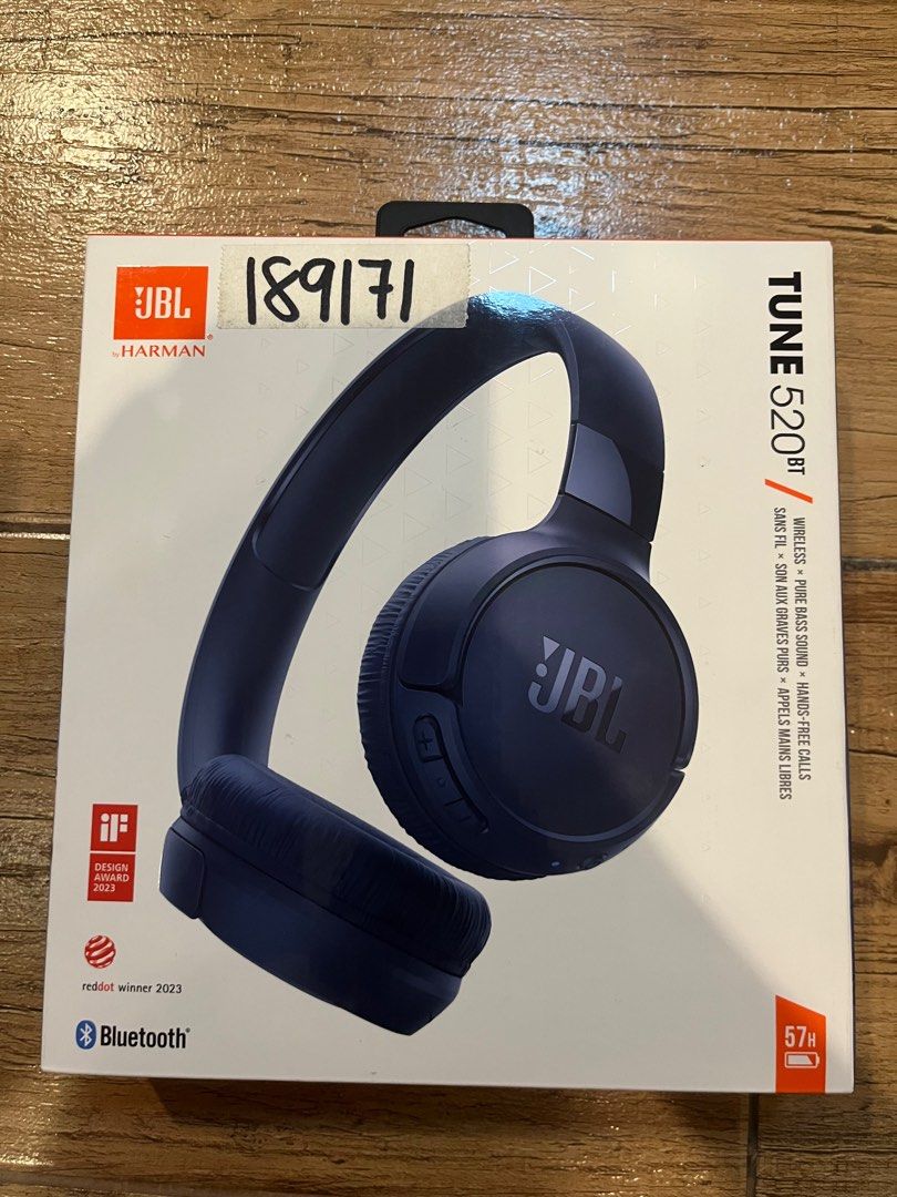 JBL Wireless Pure Bass Headphones (Category: Headphones & Headsets) located in Paranaque City. Submitted by jadedkoolkat (Listing ID 1409447146, Image 2). Description: Never been used, won at a raffle Orig price P3,349 MOP: GCASH.