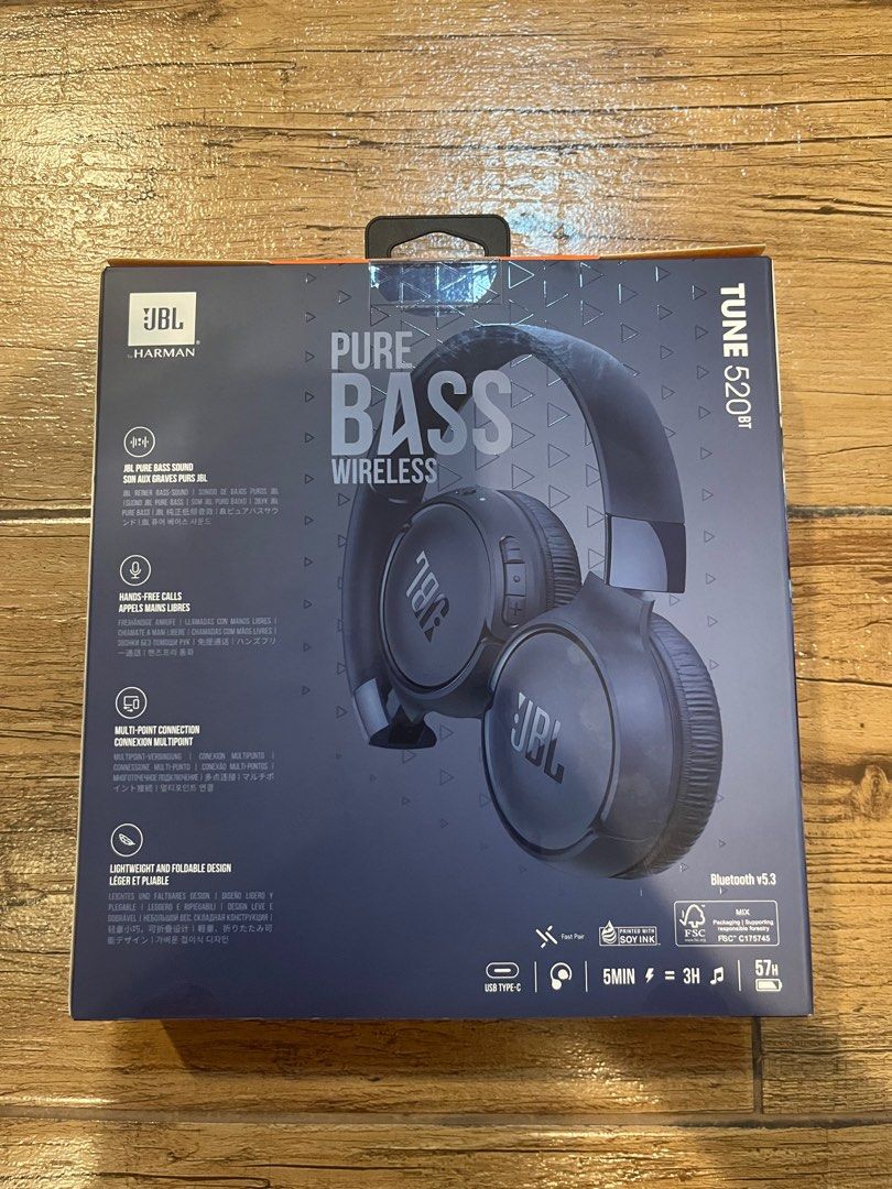JBL Wireless Pure Bass Headphones (Category: Headphones & Headsets) located in Paranaque City. Submitted by jadedkoolkat (Listing ID 1409447146, Image 1). Description: Never been used, won at a raffle Orig price P3,349 MOP: GCASH.