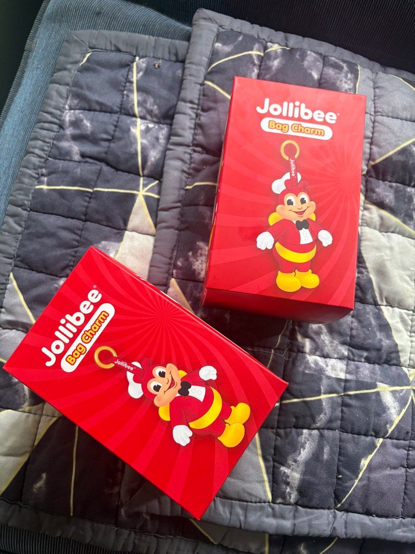 Jollibee Bag Charm (Category: Character Goods) located in Cavite. Submitted by siklilpuptip (Listing ID 1409615096, Image 2). Description: Unopened. .