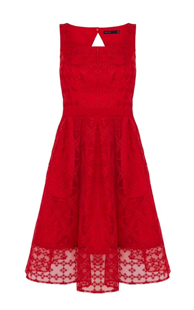 Karen Millen Red Dress (Category: Dresses) located in Paranaque City. Submitted by paraisodeclutters (Listing ID 1409615545, Image 1). Description: .