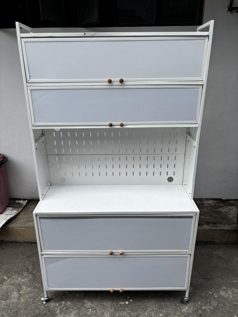 Mi kitchen rack (Category: Food Organization & Storage) located in Manila. Submitted by dolorchris69891 (Listing ID 1409472081, Image 3). Description: kitchen rack.