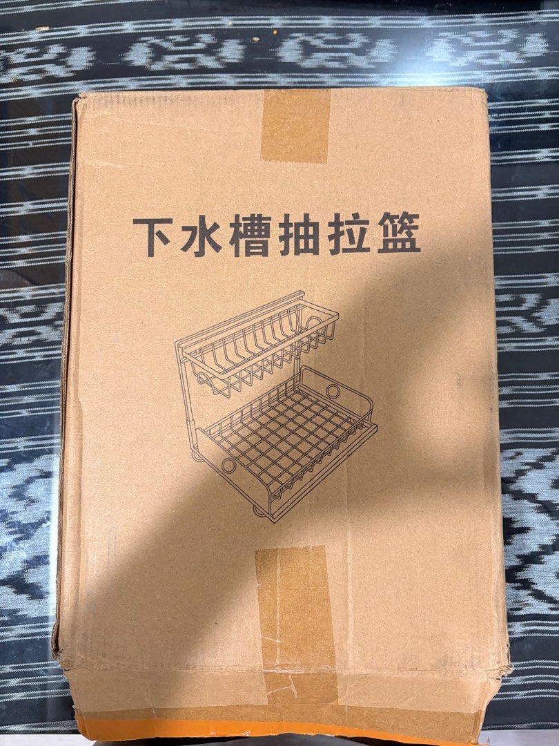 Mini Kitchen Drying rack (Category: Other Kitchenware & Tableware) located in Singapore. Submitted by soofyn (Listing ID 1409531549, Image 1). Description: BNIB, box is opened, taped up. Never used, for kitchen drying cups plates etc..