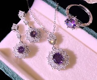 （分類：）位於 。 由 apple_earrings_remember_me 提交（商品編號 1409454672，圖片 1）。簡介： 。