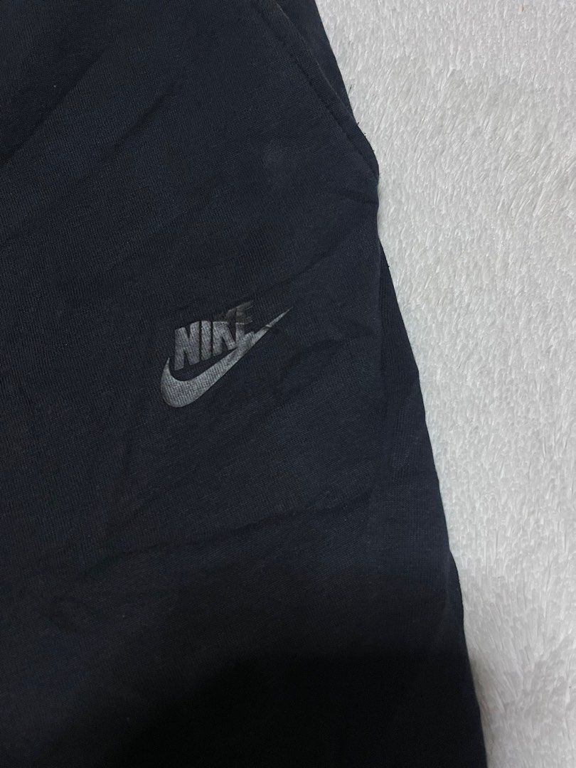 Nike techfleece sweat pants (Category: Joggers) located in Naga. Submitted by goodfinds_only.v1 (Listing ID 1409582202, Image 3). Description: FOR SALE 🔖NIKE TECHFLEECE Size:Large can fit meduim Dimes Waistline:31 up to 38(stretchable) Length:38 Color rate:10/10 As new condition No issue Dm me to purchased📩 Loc:Naga city bicol region.