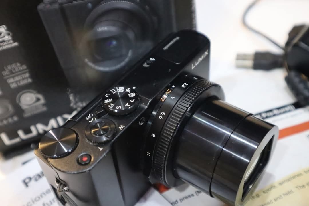 Panasonic Lumix DMC-LX10 4K Camera Complete set with Box (Category: Cameras) located in Davao. Submitted by 09099720111 (Listing ID 1409458916, Image 2). Description: High End Panasonic Lumix DMC-LX10 Pointa and Shoot Camera WIFI Ready with Tilt and Touch Screen ( 20.1MP, 4k Resolution and 1080p Full Hd DSLR Camera), For Only ₱32,990 Long Battery Life (Super Tagal Malowbat) Never been open or repair Good condition What you see in the picture is a