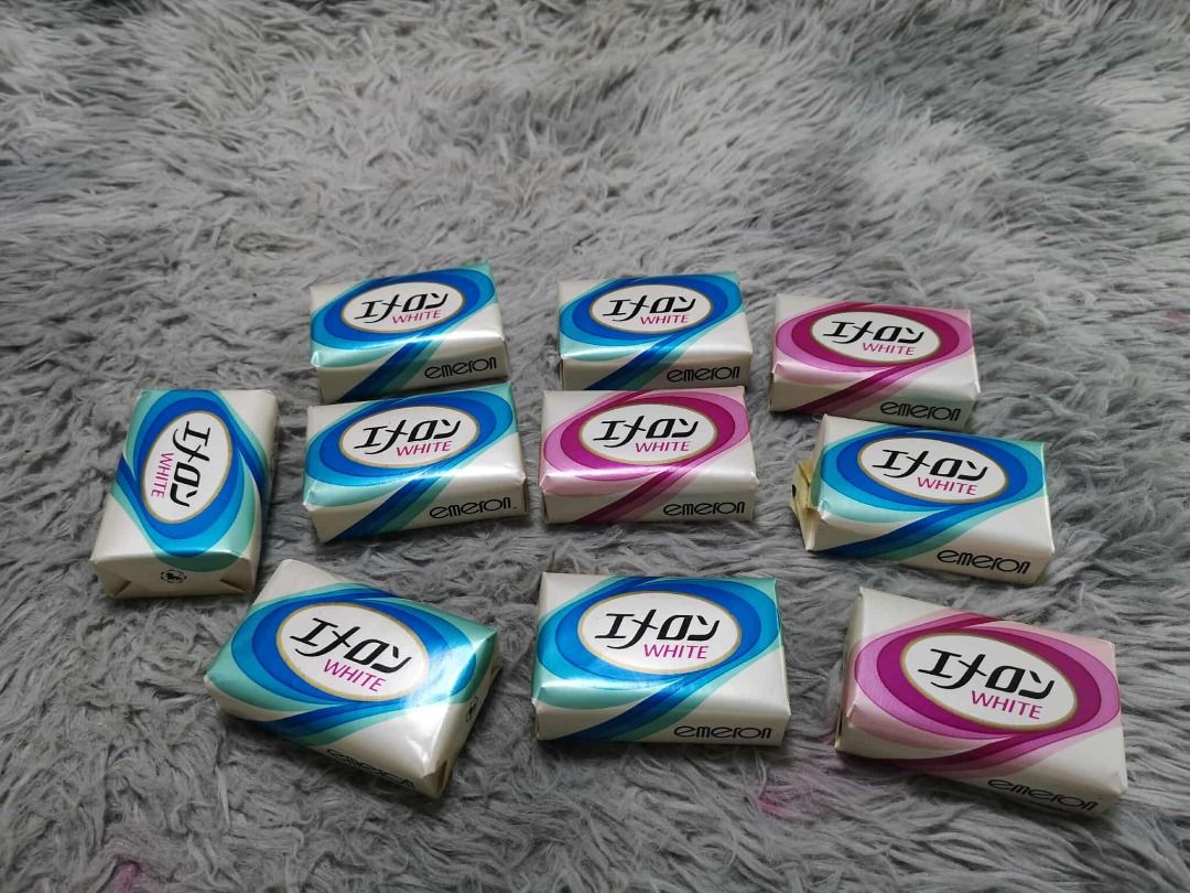 Pink Blue Packaging Whitening Soap (Category: Bath) located in Santa Cruz. Submitted by jmy_surplus.2 (Listing ID 1409579018, Image 3). Description: Size ; L - 16 W - 14 H - 5 Color ; Pink , Blue Type ; Soap Brand ; No brand Material ; Soap Style ; Beauty Soap That Whitens Skin , Removes Dark Spot & Acne Marks MY - CR JMY 4 Batch #174.