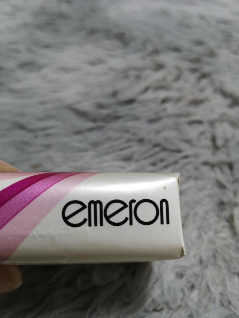 Pink Blue Packaging Whitening Soap (Category: Bath) located in Santa Cruz. Submitted by jmy_surplus.2 (Listing ID 1409579018, Image 2). Description: Size ; L - 16 W - 14 H - 5 Color ; Pink , Blue Type ; Soap Brand ; No brand Material ; Soap Style ; Beauty Soap That Whitens Skin , Removes Dark Spot & Acne Marks MY - CR JMY 4 Batch #174.