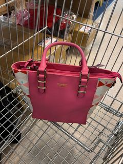 (Category: ) located in . Submitted by bodegabodega (Listing ID 1409530332, Image 1). Description: .