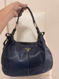 (Category: ) located in . Submitted by luxbag_ph (Listing ID 1409496602, Image 1). Description: .