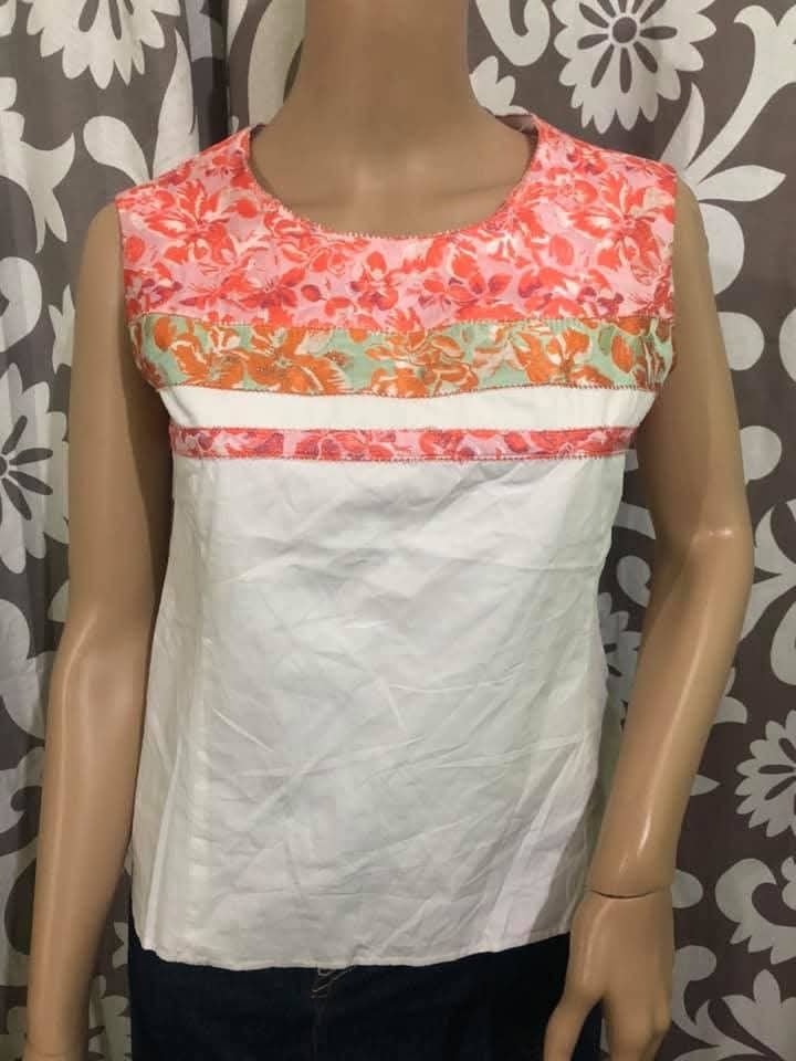 191 PRADA white orange sleeveless tank top M (Category: Luxury Apparel) located in Baguio. Submitted by princessjhade (Listing ID 1409570613, Image 1). Description: Medium size Very good condition Plus shipping.