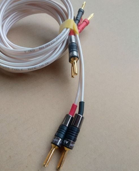 QED Balanced Design Concept Speaker Cables65075929565571111