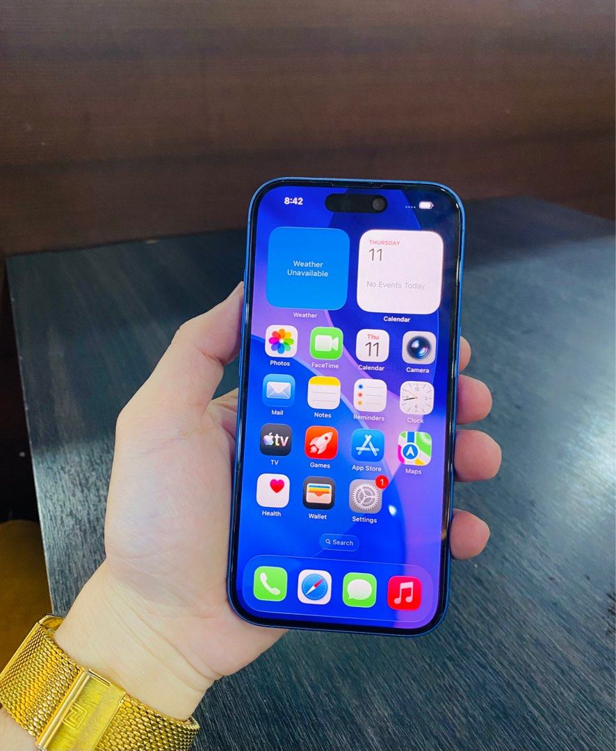 Rush iPhone 16 128gb Smartlock (Category: iPhone 16 Series) located in San Carlos. Submitted by marco1199 (Listing ID 1409465010, Image 3). Description: iPhone 16 128gb Smartllock 93% Battery Health Warranty Until January 2026 No issue .