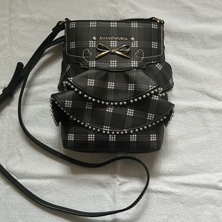（分類：）位於 。 由 nuiii00 提交（商品編號 1409560982，圖片 1）。簡介： 。
