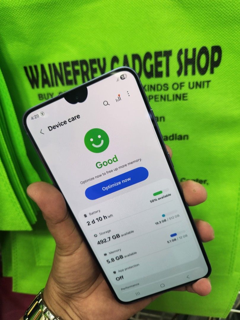 Samsung S24+ 12/512gb (Category: Samsung) located in San Juan City. Submitted by wainefreygadgetshop (Listing ID 1409514702, Image 3). Description: SAMSUNG S24+ 12/512gb (PLEASE SEARCH NYO NALANG FULL SPECS) ALL GOODS AT WORKING NO HIDDEN ISSUE (ILALAGAY SA NOTE BELOW PARA AWARE KA) NO REPAIR HISTORY UNLI RESET READY TO USE PEDENG PEDE SA NAG TITIPID TEST ALL YOU WANT BAGO BAYARAN *SEE POSTED PICTURES SA FRONT CAM MAY DARKSPOT BINILUGAN PARA MAY 