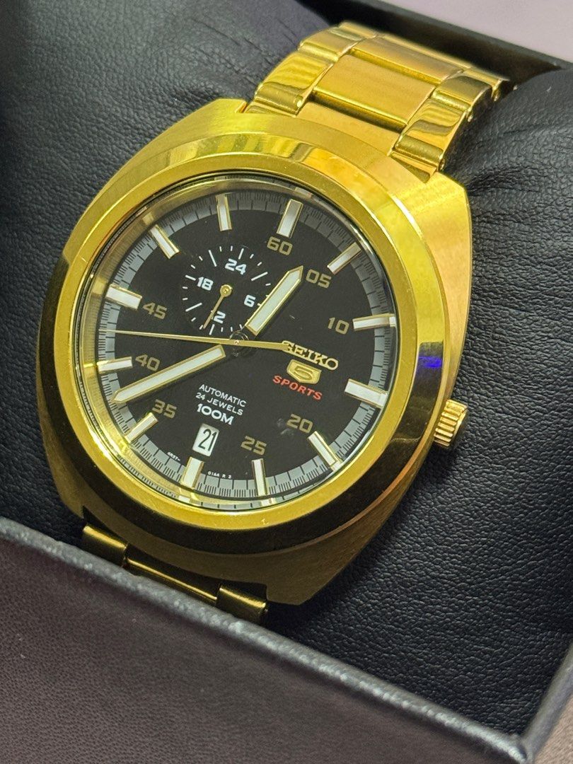 seiko 5 ssa284k1 retro helmet (Category: Men's Watches) located in Marikina City. Submitted by paultron (Listing ID 1409460004, Image 3). Description: Seiko SSA284K1 retro helmet bnew 10k negotiable laguna, makati, marikina meetup.