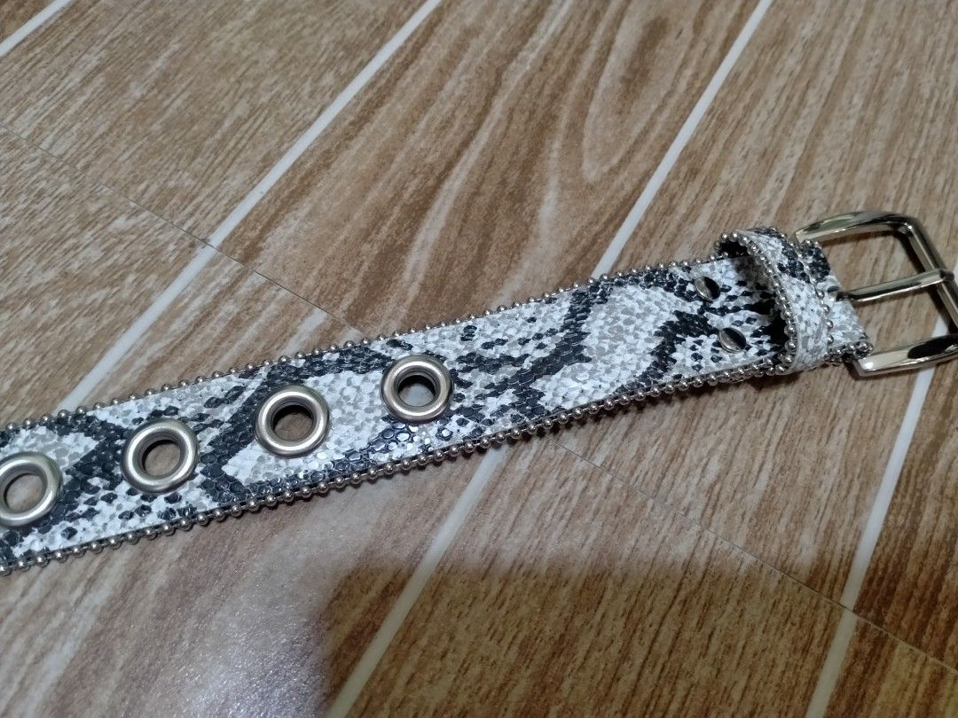 SNAKE SKIN BELT (Category: Belts) located in Cabuyao City. Submitted by Bike_Clothing10 (Listing ID 1409565541, Image 3). Description: READ FIRST.. FOR SALE: SNAKE SKIN BELT No Brand Indicated Good as New Excellent Quality ACTUAL DIMES: W-3.7cm X L-98.5cm PRICE: 750 + SF PICK UP OR SHIPPING ONLY LOC: Cabuyao Laguna -NO COD/COP- PM FOR INQUIRIES... -Thanks-.