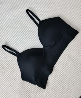 (Category: ) located in . Submitted by gurlzstore (Listing ID 1409604920, Image 1). Description: .
