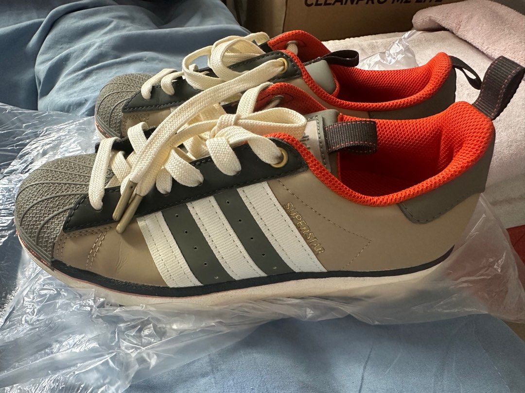Adidas Superstar US 4 UK 3.5 (Category: Casual Shoes) located in Lucena. Submitted by deklutter (Listing ID 1409486751, Image 2). Description: Adidas Superstar Good Condition 💯 Authentic US 4 UK 3.5 (see details on last photo) Shipping via j&t.