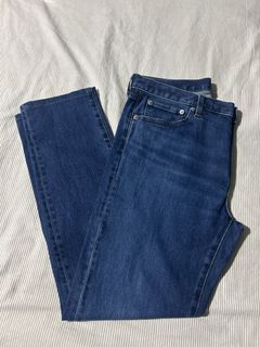 (Category: ) located in . Submitted by buddyprice (Listing ID 1409571013, Image 1). Description: .