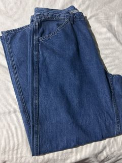 (Category: ) located in . Submitted by buddyprice (Listing ID 1409574129, Image 1). Description: .