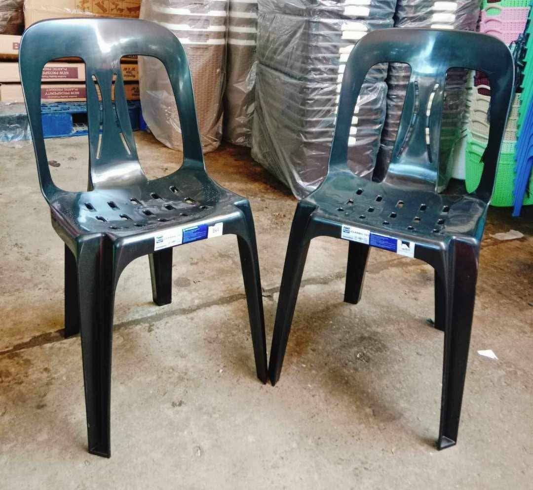 Uratex Monoblock Chair (Category: Chairs) located in Manila. Submitted by redonlineshop (Listing ID 1409461229, Image 2). Description: Uratex Monoblock Chair ₱499 GREEN, BLACK ON HAND BRAND NEW Mode of Payment: Gcash,COD Same day delivery + Delivery Fee.