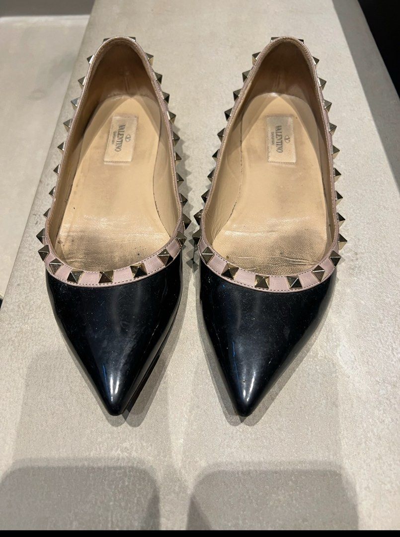 Valentino Rockstud Flats Size 38 (Category: Flats & Sandals) located in Quezon City. Submitted by aml2020 (Listing ID 1409444221, Image 1). Description: Authentic Valentino Rockstud Flats Size 38 Used MOP: Gcash/BPI QR no meetups/strictly no COD for pickup via courier only.
