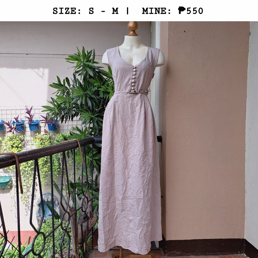 Vintage Belted Maxi Dress (Category: Dresses) located in San Fernando. Submitted by se_reneph (Listing ID 1409608008, Image 1). Description: With Belt .
