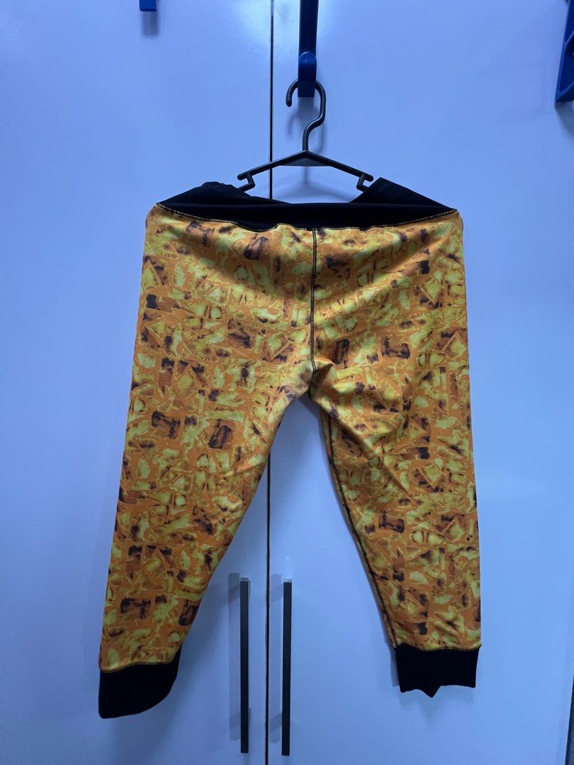 Yellow Printed Cropped Leggings XL (Category: Activewear) located in Quezon City. Submitted by declutter.qcmnl (Listing ID 1409531980, Image 2). Description: 💛Pre-loved activewear 💛Can provide more pictures if you are at least 80-90% sure in purchasing 💛Brand: Pink Salmon 💛Size: XL (Waist 38-41inches, Hips 41-44inches) MOP: BPI, GCash, Maya MOD: Grab/Lalamove if within or Quezon City / Gogo Express (No meet-ups) ✅Please transact only if you a