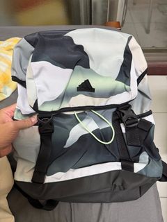 由 denpark (刊登 ID 1409732732，圖片 1) 提交，位於 的 (類別：)，說明：。