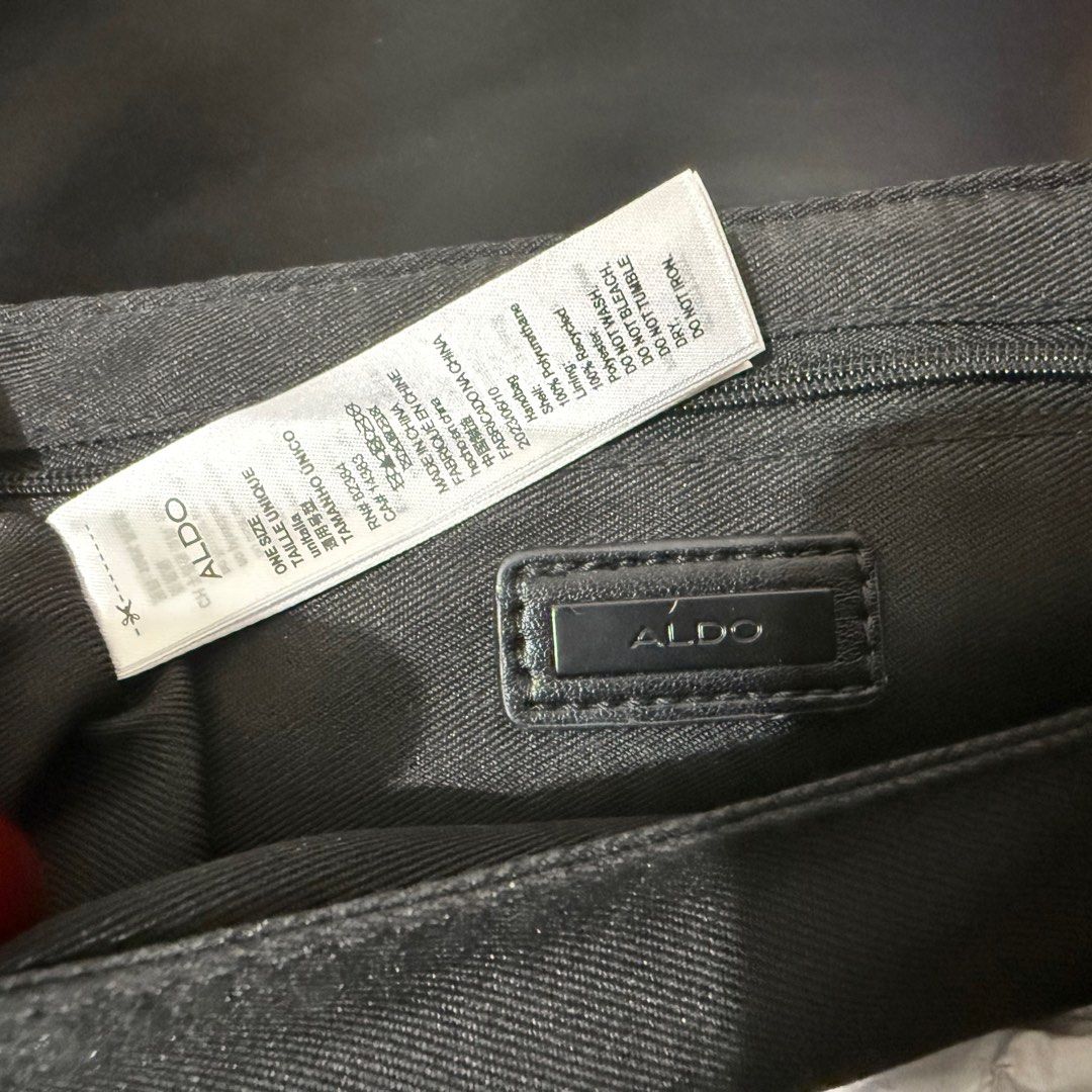 ALDO Eloyse Crossbody Bag (Category: Shoulder Bags) located in Quezon City. Submitted by _purpleblush (Listing ID 1409774247, Image 3). Description: ALDO Eloyse Crossbody Bag Used twice only.