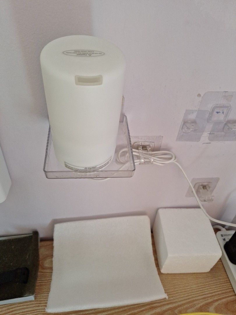 Aroma Diffuser (Category: Home Fragrance) located in Singapore. Submitted by tdivyesh7 (Listing ID 1409655782, Image 1). Description: - Aroma Diffuser for sale comes with the usb power cable as well - it is in good working condition - comes with 1 peppermint essential oil - i will give other essential oils together as well - self collection on weekends , can be sent via post but postal charges applies.