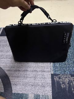 (Category: ) located in . Submitted by rosli2164 (Listing ID 1409746167, Image 1). Description: .