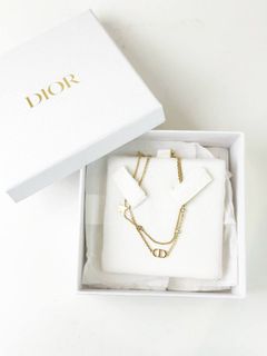 (Category: ) located in . Submitted by metaluxury666 (Listing ID 1409681537, Image 1). Description: .