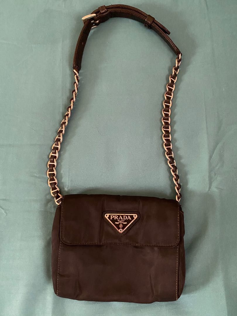 Authentic Prada Belt Bag (Category: Luxury Bags & Wallets) located in Manila. Submitted by LuxuryGoodiesPh (Listing ID 1409743779, Image 2). Description: .
