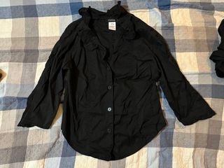 (Category: ) located in . Submitted by wear.lyunji (Listing ID 1409747497, Image 1). Description: .