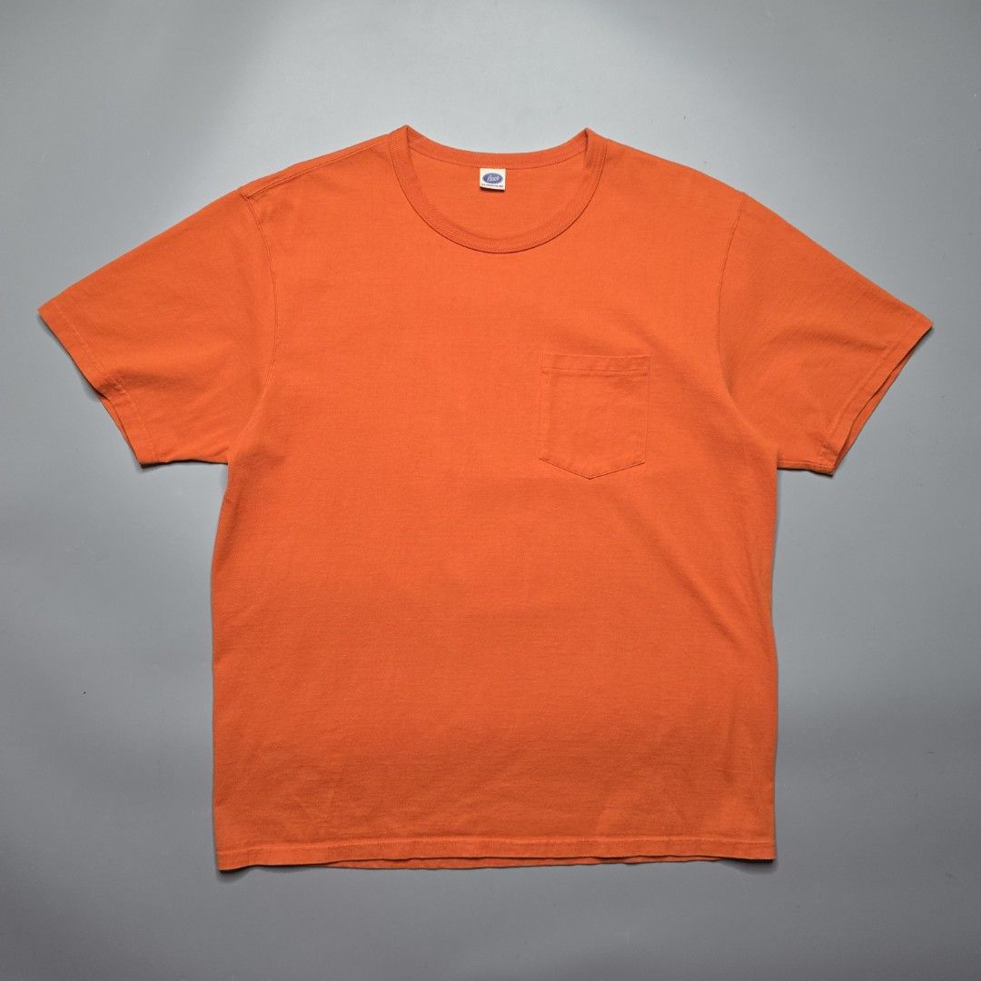 Buco - Skull Piston Printed T-Shirt (Category: Tshirts & Polo Shirts ) located in Malabon City. Submitted by buynflex (Listing ID 1409783013, Image 1). Description: Buco - Skull Pistol Printed T-Shirt Size XL Measurements: W 23 x L 28 Gently Used Excellent Condition.