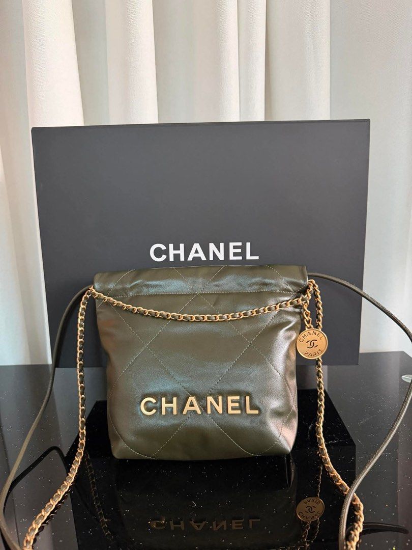 C22 Mini (Category: Luxury Bags & Wallets) located in Paranaque City. Submitted by kgmgiftedph20 (Listing ID 1409679799, Image 2). Description: .