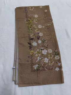 (Category: ) located in . Submitted by preloved.rose101 (Listing ID 1409771048, Image 1). Description: .