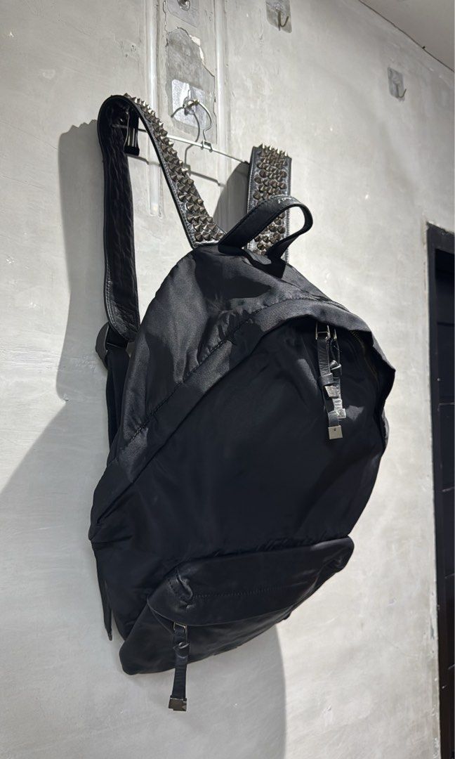 Givenchy 2010 Leather Studded Backpack Riccardo Tisci (Category: Backpacks) located in Manila. Submitted by allinthiswall (Listing ID 1409688501, Image 3). Description: ARCHIVE FASHION spring/summer 2010 riccardo tisci givenchy coveted 🎒 piece spike studded strap,. leather/nylon material gun metal zippers 1 missing stud on left shoulder, unnoticeable when worn,. Everything else.. gucci.. great condition for its age leather front pocket and insid