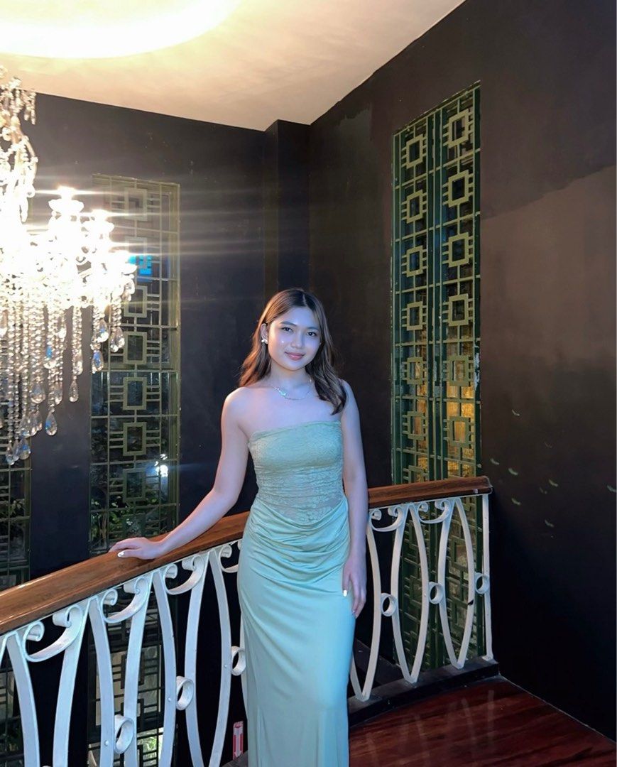 Green Dress (Category: Dresses) located in Valenzuela. Submitted by conconpty (Listing ID 1409677609, Image 3). Description: Selling my Birthday Dress. Isang beses lang ginamit, super cute. Ginawa ko lang siyang tube dress pero may strap siya. Size: Small Nakakasexyyy! .