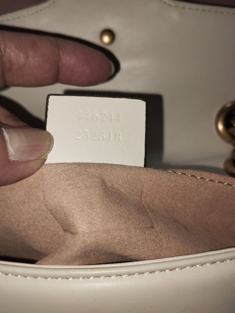 Gucci marmont small bag (Category: Luxury Bags & Wallets) located in Makati City. Submitted by fiercewind.7bf54e (Listing ID 1409667932, Image 3). Description: leather coded gold hardware with black tag.