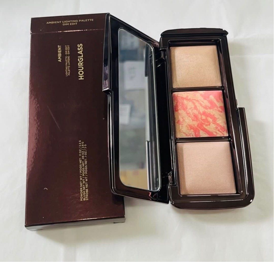 Hourglass AMBIENT LIGHTENING PALETTE DIM EDIT (Category: Makeup) located in San Juan City. Submitted by cashfrancefashioncosmetics_ph (Listing ID 1409627751, Image 1). Description: ‼️Hourglass AMBIENT LIGHTENING PALETTE SHADE: DIM EDIT Edit 2 SLOTS.