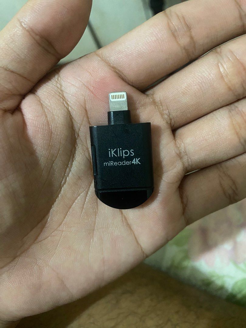 iKlips miReader 4K Lightning Card Reader (Category: Memory & SD Cards) located in Manila. Submitted by tabbel (Listing ID 1409635160, Image 1). Description: - iKlips miReader 4K - Lightning connector for iOS devices - microSD card slot - USB port - Black color - Good working condition Para sa mga gustong gumamit ng micro sd sa iphone No issues.